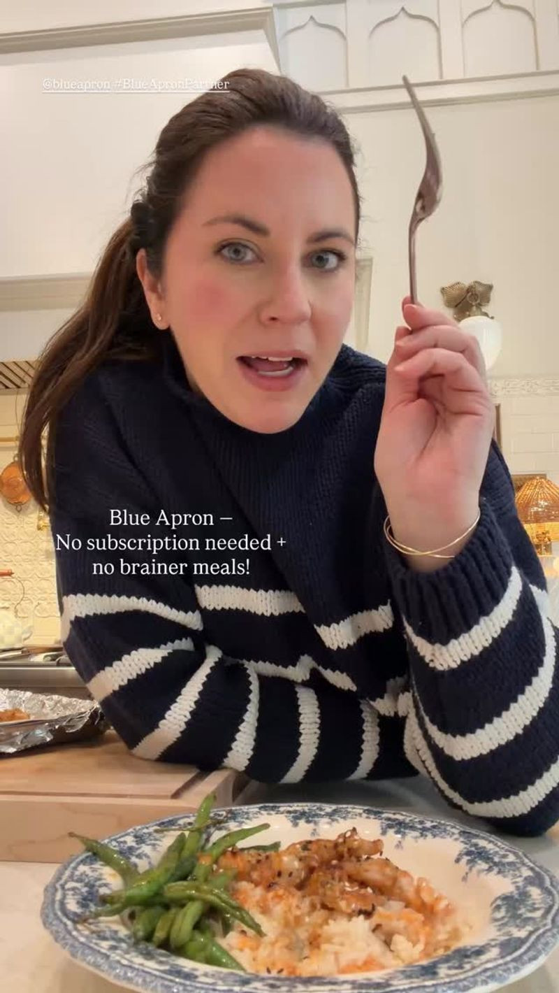 This Anthropologie sweater - comfy, chic, gorgeous! 

anthropologie l sweater  

 