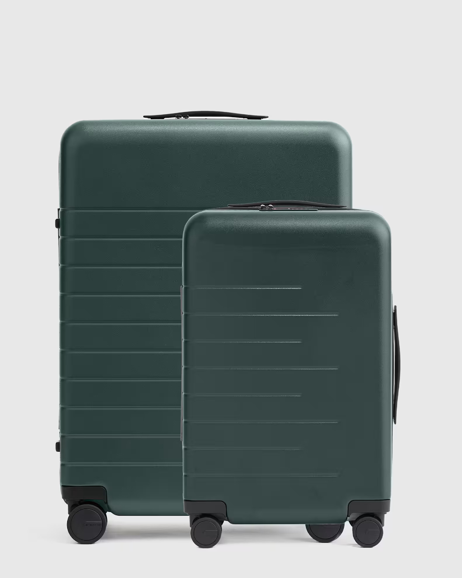 Expandable Carry-On & Medium Check-In Suitcase Bundle in Dark Green | Quince