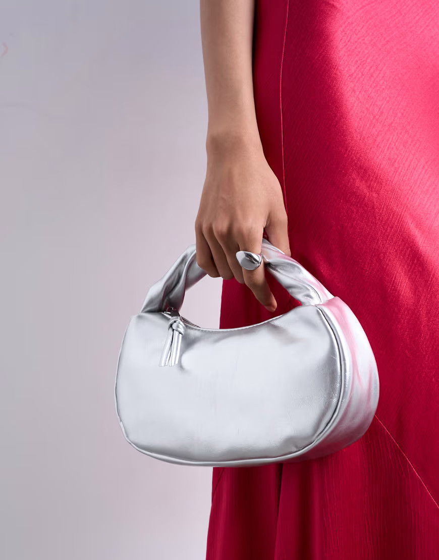 Topshop Gladys grab bag in silver-Black | ASOS (Global)