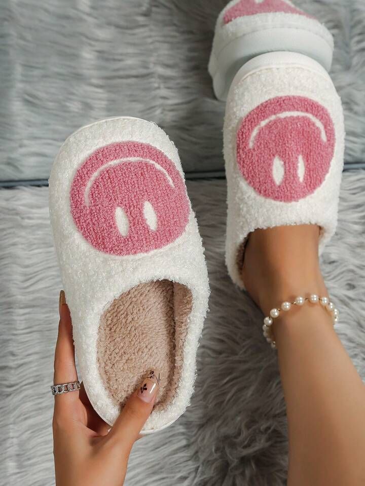 Casual Cartoon Smiling Face Women's House Slippers | SHEIN
