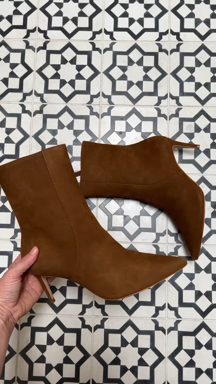 Perfect boot for Fall. Love this rich brown color. Pair with a  maxi skirt or bootcut jeans + a blouse or sweater. 

Brown heeled boots
Fall boots
Booties


#LTKSeasonal #LTKshoecrush