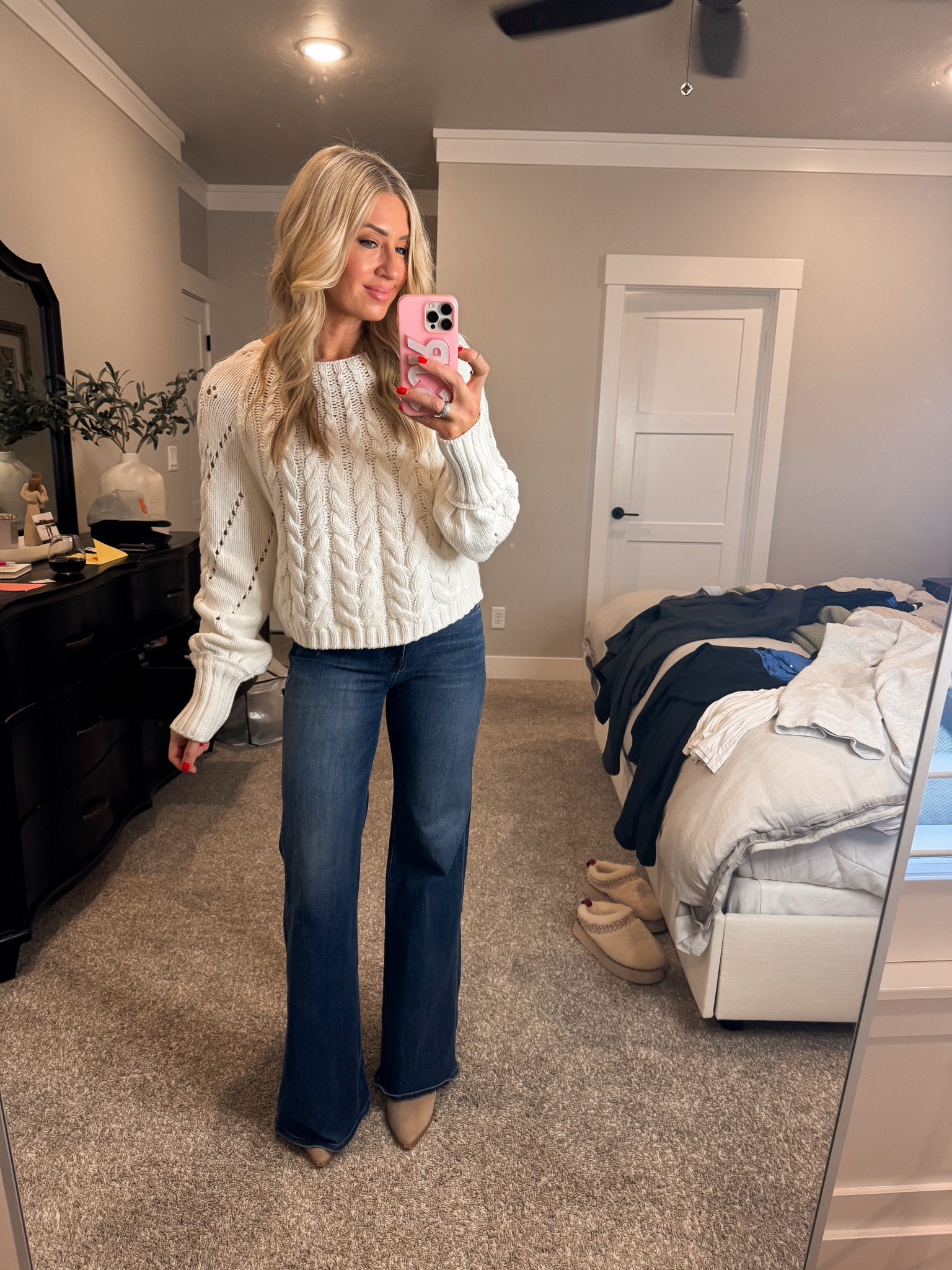 Sweater 
Jeans 
Booties 
Winter outfit 

#LTKHoliday #LTKStyleTip #LTKFindsUnder100