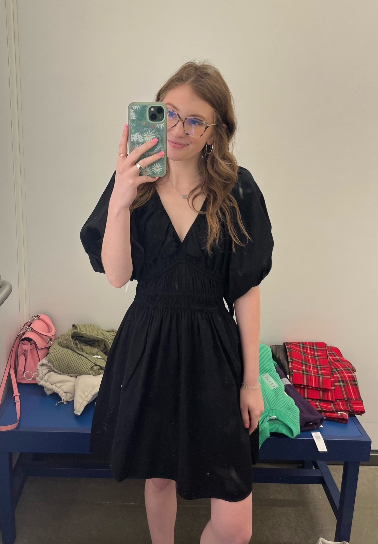 Everyone needs a little black dress!

LBD, little black dress, black dress

#LTKsalealert #LTKSeasonal #LTKfindsunder50