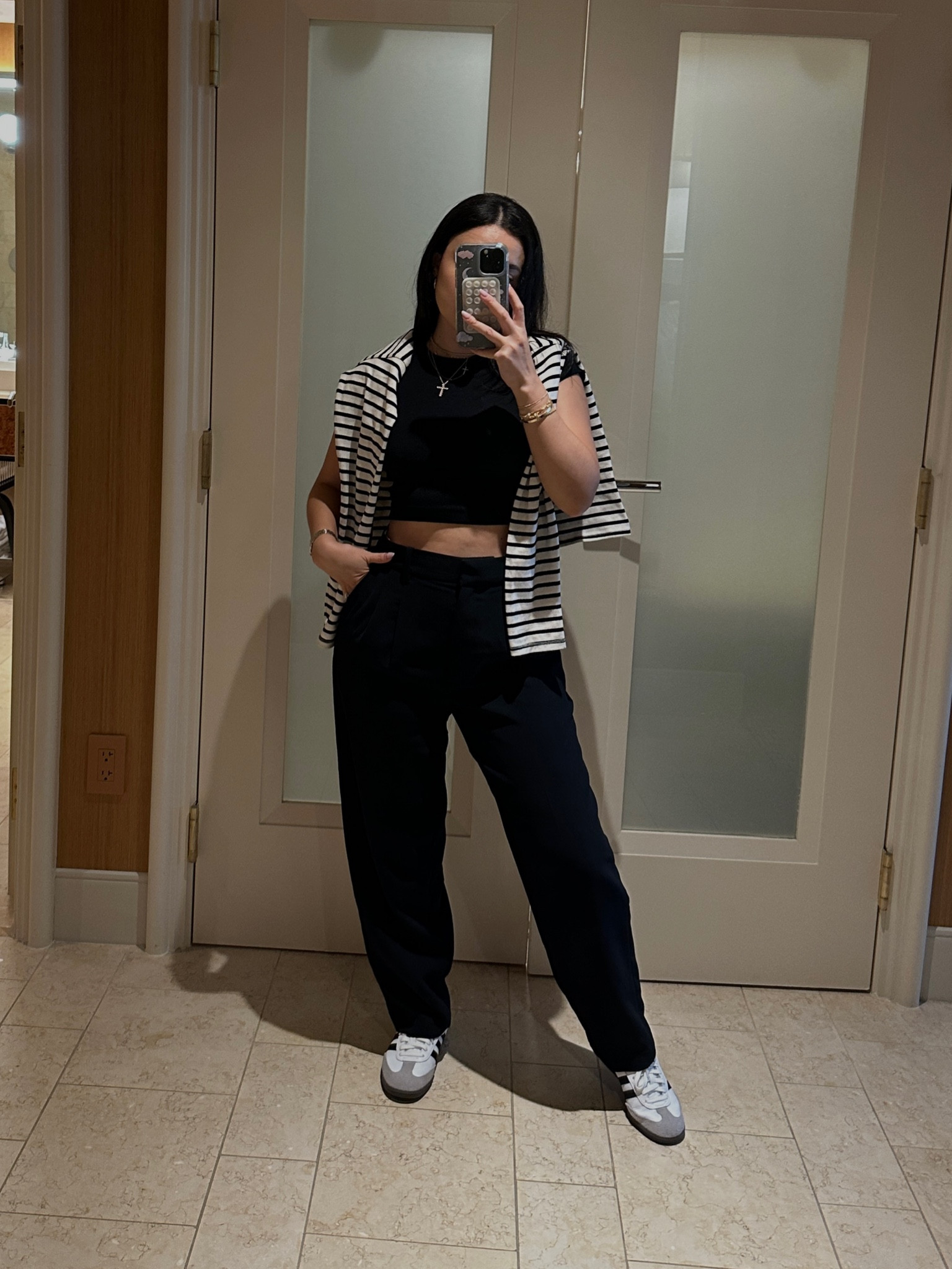 Airport outfit. #trouser #airportoutfit 