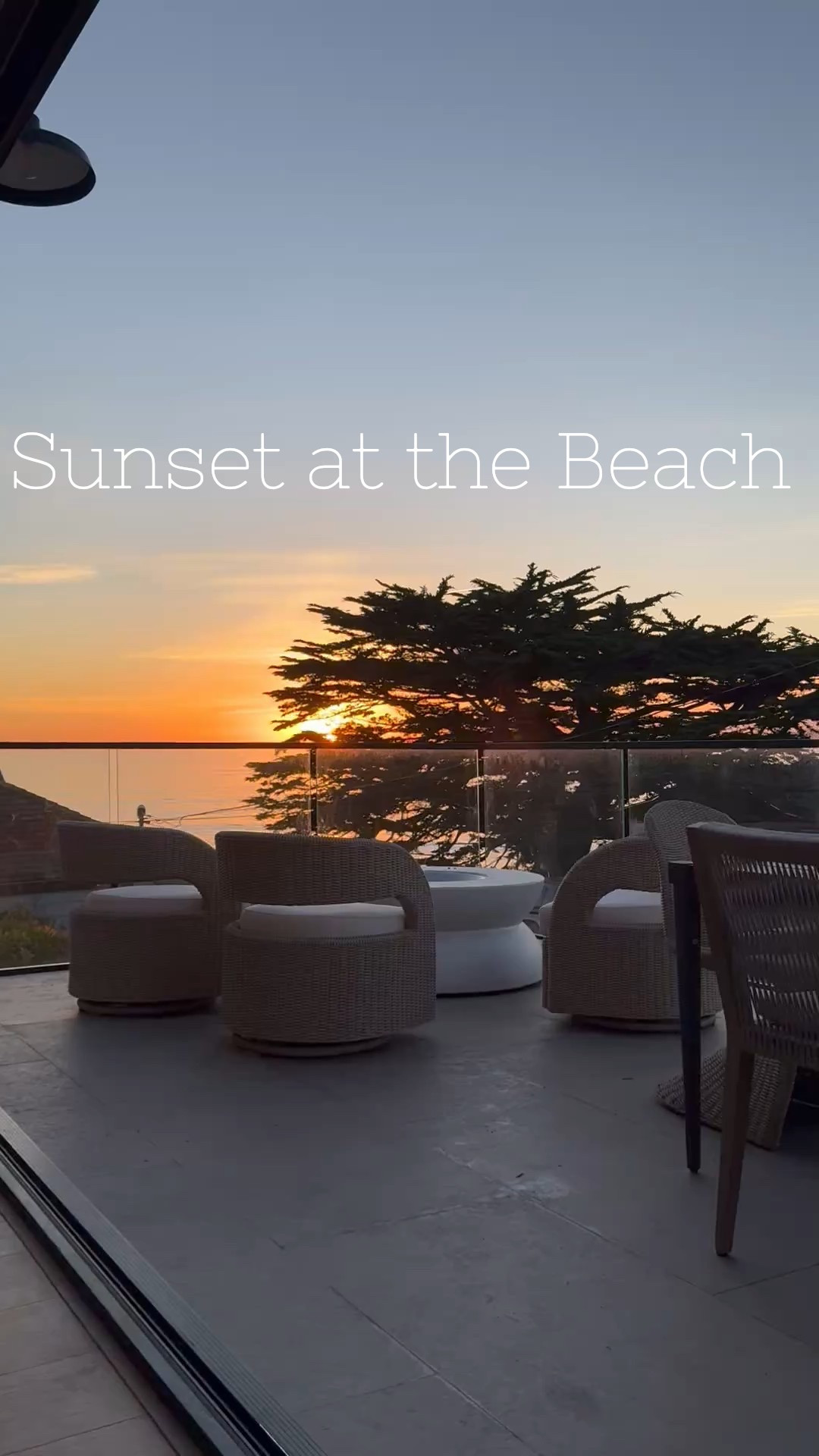 𝘚𝘶𝘯𝘴𝘦𝘵 𝘢𝘵 𝘵𝘩𝘦 𝘣𝘦𝘢𝘤𝘩

Let the waves wash aways all of your worries and come enjoy this California beach house tour with me.

𝘐𝘯𝘵𝘦𝘳𝘪𝘰𝘳 𝘋𝘦𝘴𝘪𝘨𝘯: @lisafurtadointeriors

𝘛𝘰𝘶𝘳: https://www.homebunch.com/santa-cruz-california-house-tour/


#modernorganic #aihomedesign #MyCrumbshome #organicmodern #transitionalmodern #earthymodernhome #modernhome #earthy #earthyinteriors #moodyinteriors #bathroomdesign #earthyinteriordesign #EuropeanModern #OrganicEuropeanModern #ModernEuropean #ModernEuropeanHome

🎉 Go to HomeBunch.com to find some amazing HOME DECOR SALES! 🎉 .

🏡Follow @homebunch for more interior ideas🏡

Share your inspiring designs: #homebunch

WAYS TO SHOP: ⬇️

▫️Click the link in my bio! 🤍
▫️Follow @HomeBunch in the L T K app

▫️Follow my shop @HomeBunch on the LTK app to shop this post and get my exclusive app-only content! 🤍


#LTKCyberWeek #LTKHome #LTKdayinmylife