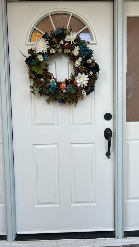 Love making wreath’s especially ones that can be used all year around like the one you see here on my front door! Comment below and let me know your thoughts 💭 😍

#LTKSeasonal #LTKhome #LTKHoliday