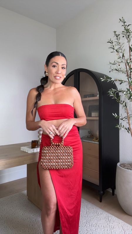 Neutrals and red! Linking my revolve haul—I am wearing a size small in all pieces! 

Vacation outfits 
Two piece sets
Fourth of July 
Memorial Day outfit
Revolve me 



#LTKparties #LTKSeasonal #LTKstyletip