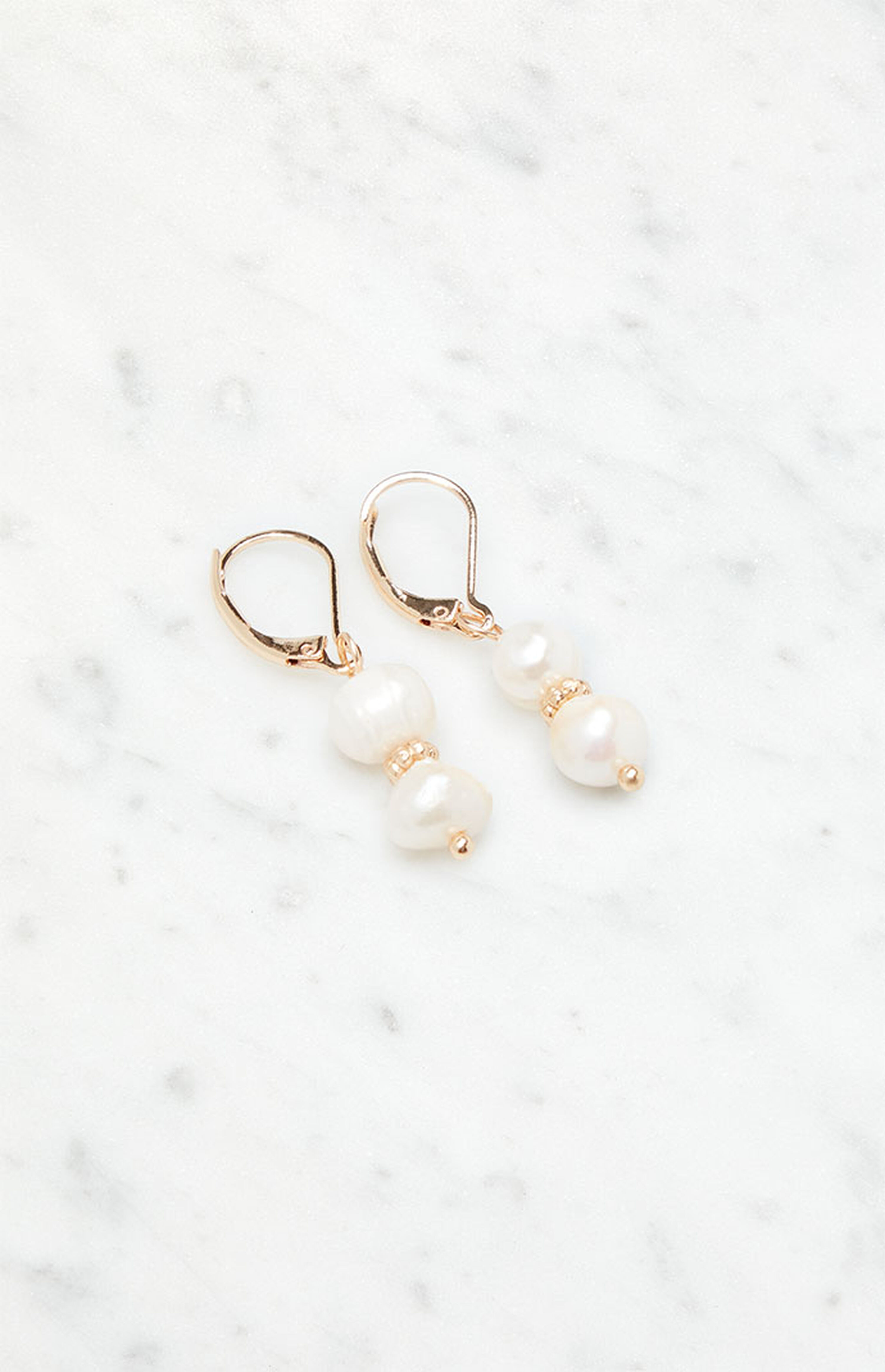 John Galt Pearl Drop Earrings | PacSun | PacSun