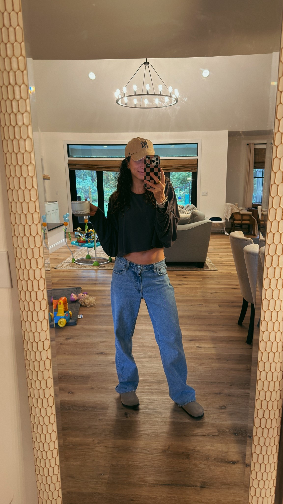 Use code “ALESSANDRA” for a discount on the P’tula oversized crop! Jeans I ordered a size up from my normal size for an extra baggy fit 