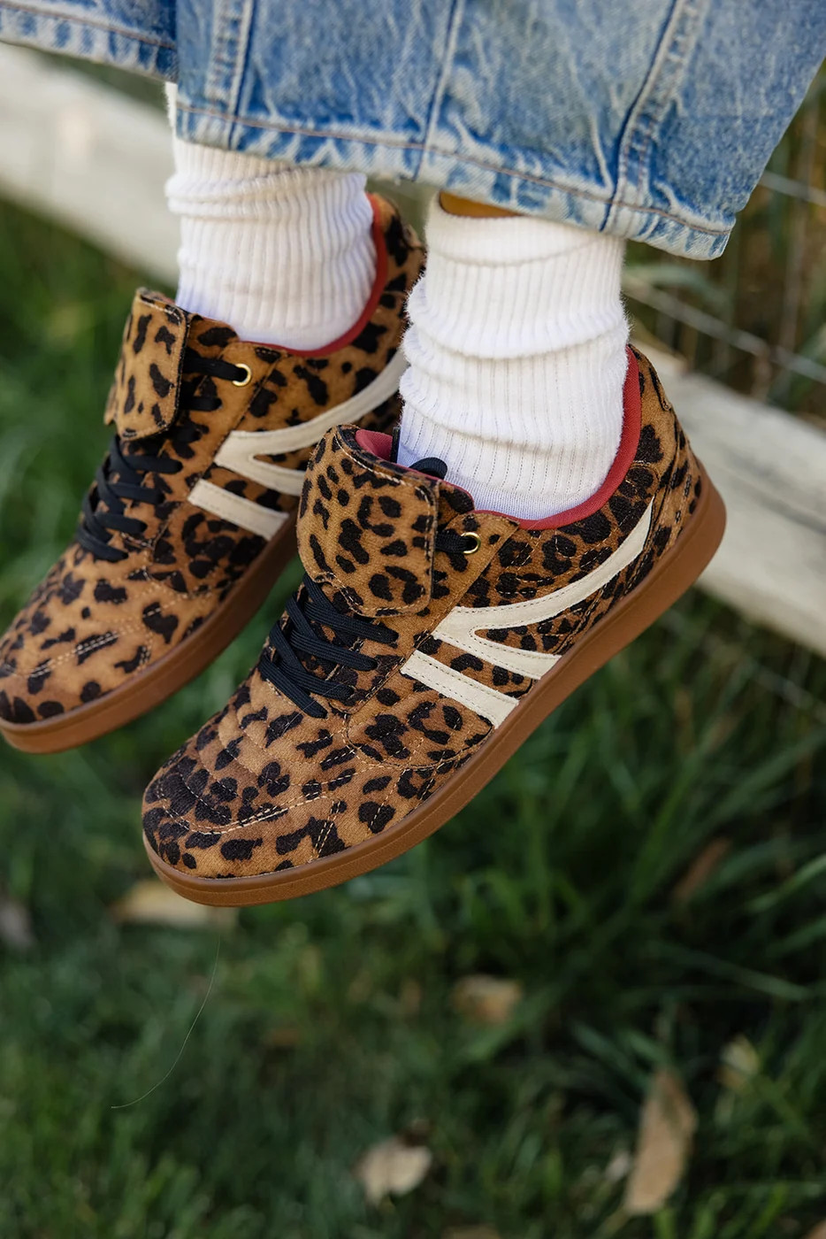 Steve Madden Madrid Sneakers | Roolee