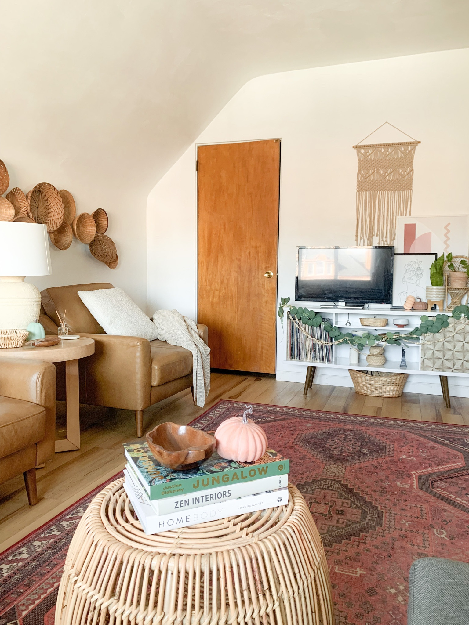 Linking some boho living room decor finds! 🤎

#LTKSeasonal #LTKstyletip #LTKhome