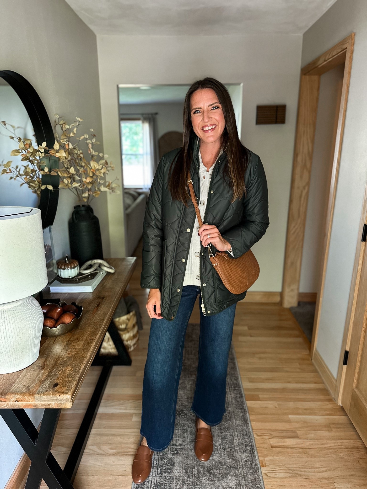 Head to toe outfit inspiration from @onequince today! I’ve been a huge fan of Quince for many years. They have high quality clothing with many being offered in natural fibers which is something I’m paying attention to a lot more. They also are priced incredibly well. I’ve always been so pleased with everything I’ve purchased from them. This look is what my capsule wardrobe dreams are made of! #quincepartner 