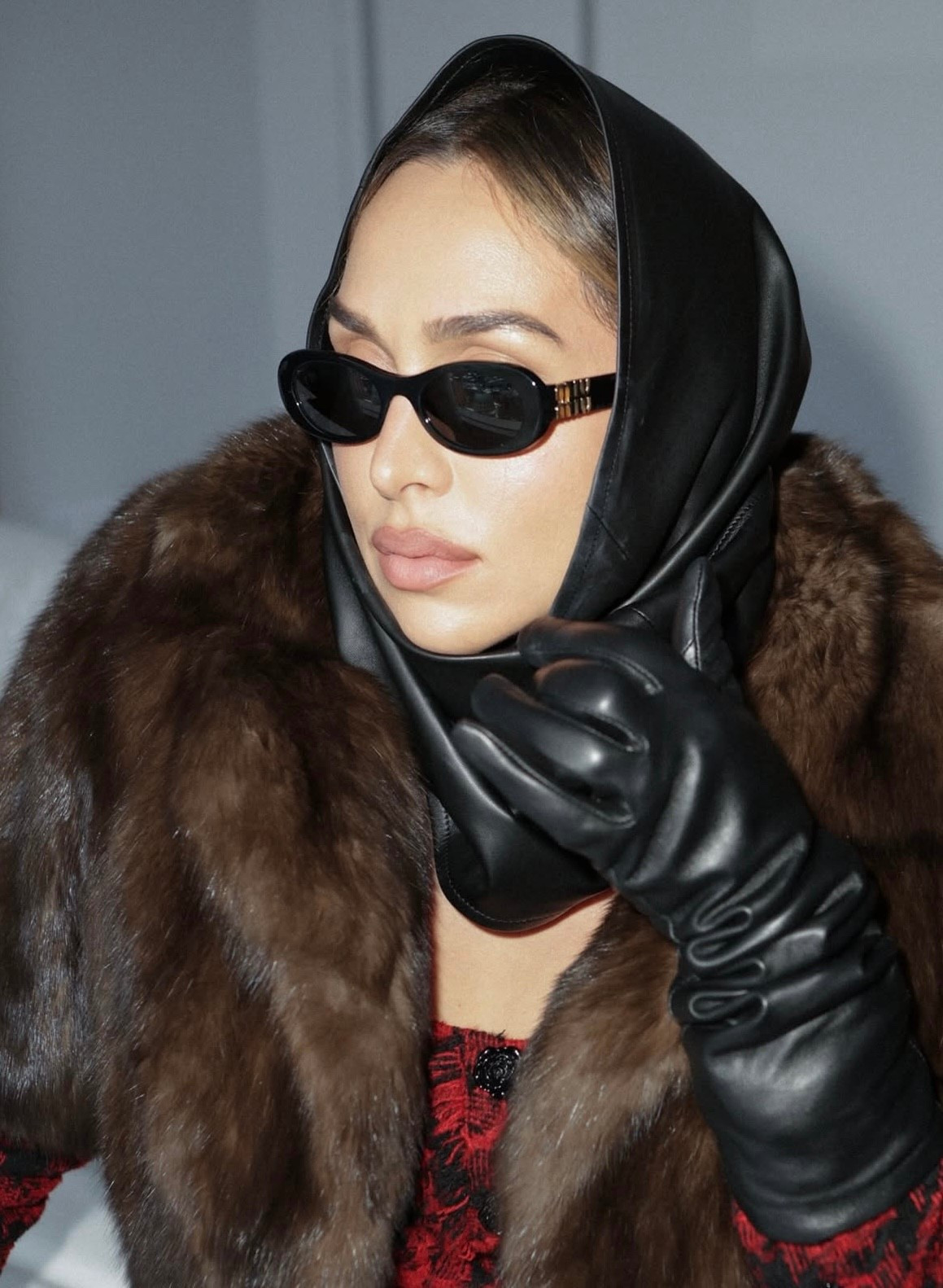 Finishing touches 

#LTKootd #LTKSeasonal #LTKNYFW