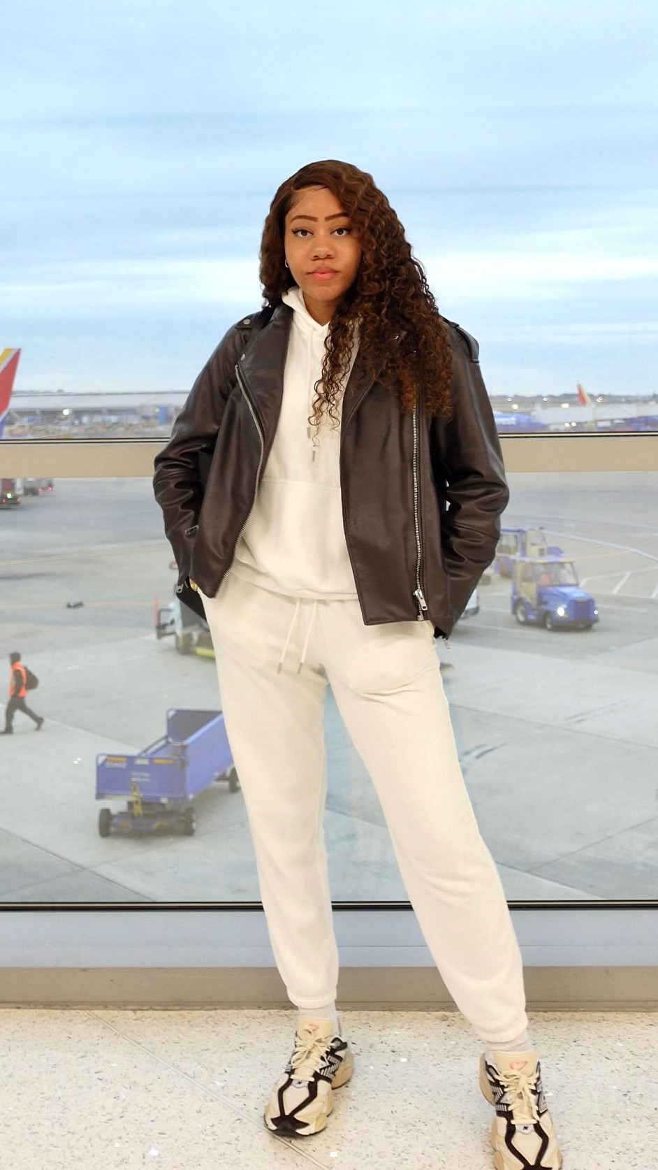 Airport outfit idea!

#LTKShoeCrush #LTKTravel #LTKStyleTip