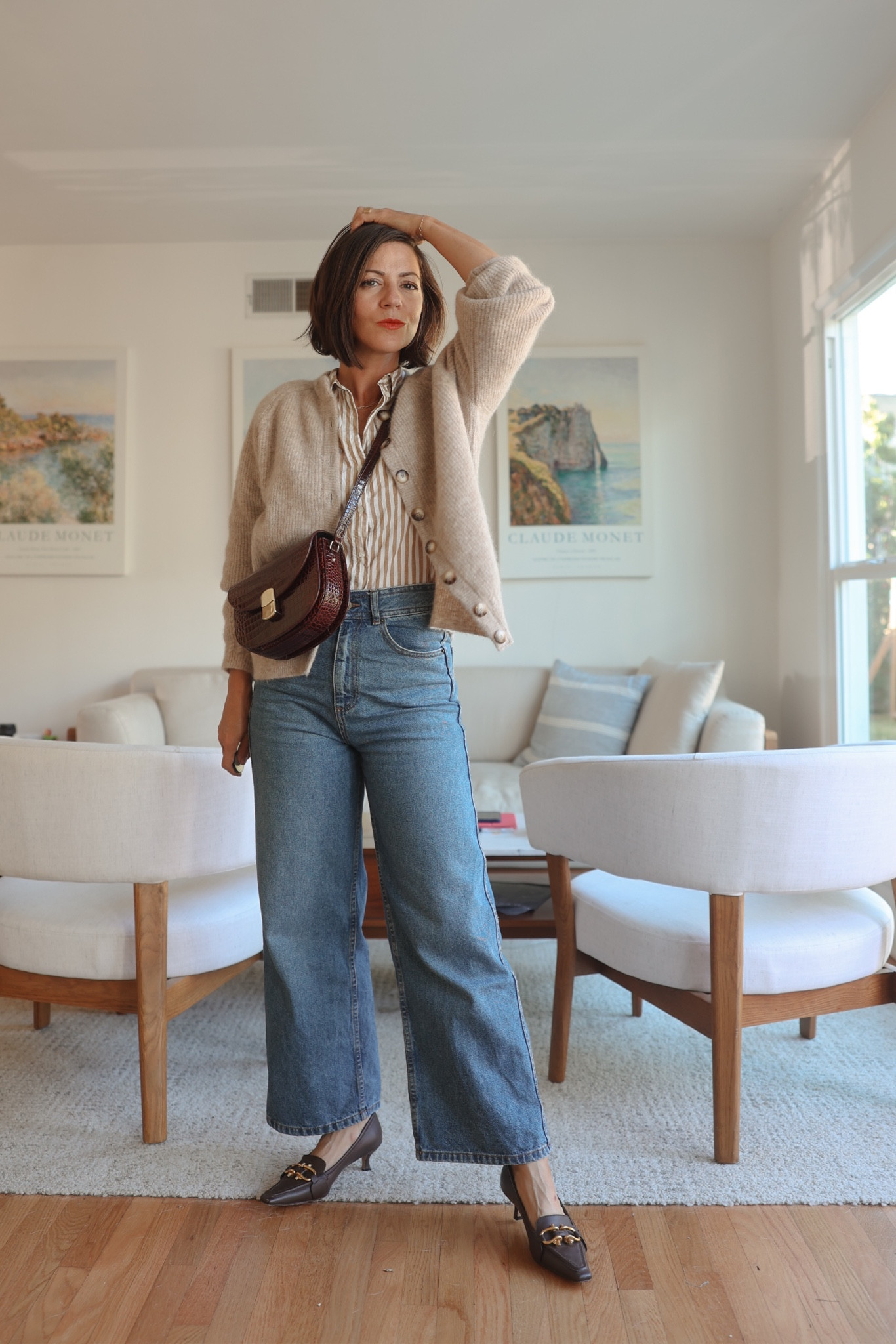 Fall Uniform and some of my most loved items these days.

Jeans: Le Crop Sézane (currently sold out but you could set a notification on their website when they’re back in stock or check out secondhand websites such as Poshmark (US), eBay or theRealReal
Bag: Claude | Sézane
Shirt: Tomboy Sézane
Cardigan: Othello | Sézane (sold out too in this color but still available in black, pink (love!), green-grey and multicoloured. 
Shoes: Madame Pumps Bottega Veneta 
(Bought them on an auction website and love them very much)



#LTKeurope #LTKstyletip #LTKSeasonal