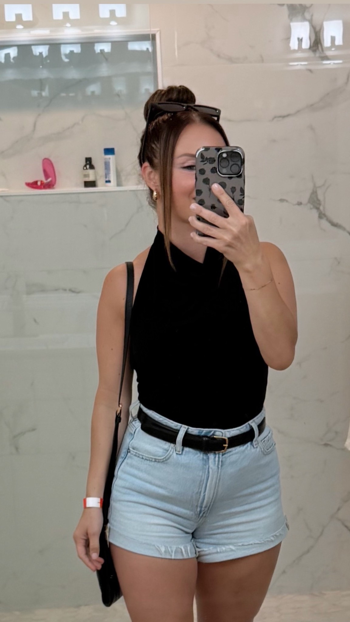 The easiest “throw on and go” outfit 

#LTKpetite #LTKtravel #LTKdatenight