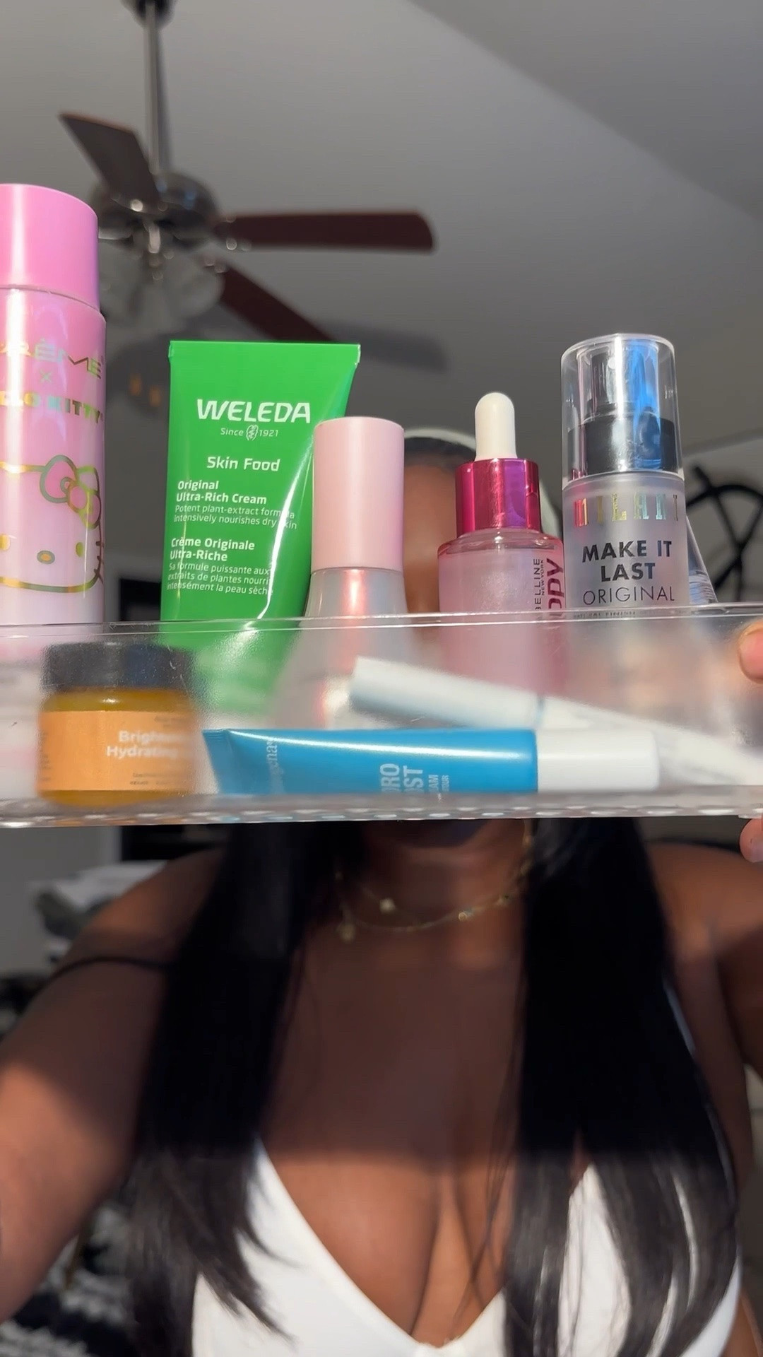 Prepping the skin for a flawless soft glam ✨