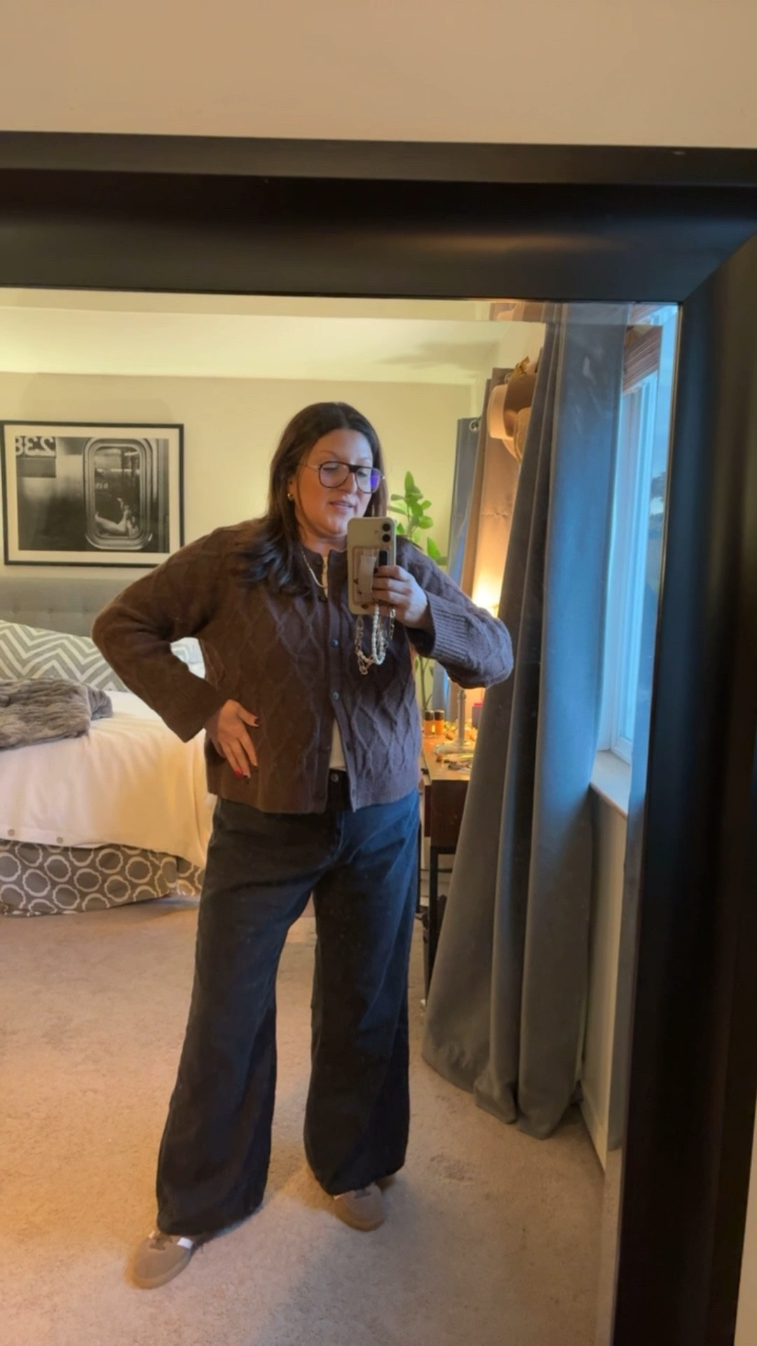 Today’s ootd:
ASOS coat (L)
A&F cardi (XL)
Gap factory jeans (33)
Adidas sneakers
Gap Factory red beanie


#LTKOver40 #LTKSaleAlert #LTKMidsize