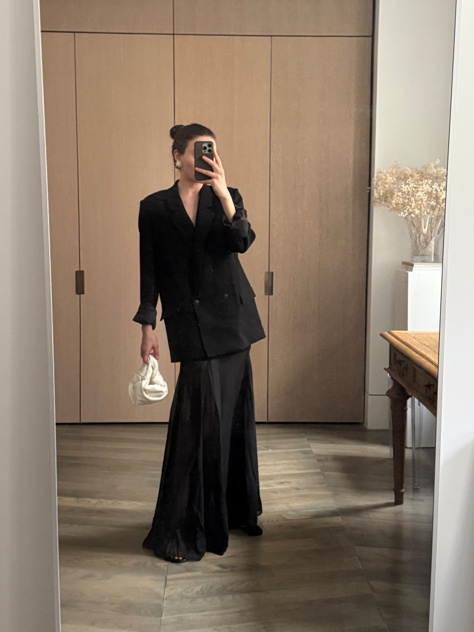 From black tie to the corner bar

#LTKShoeCrush #LTKItBag #LTKStyleTip