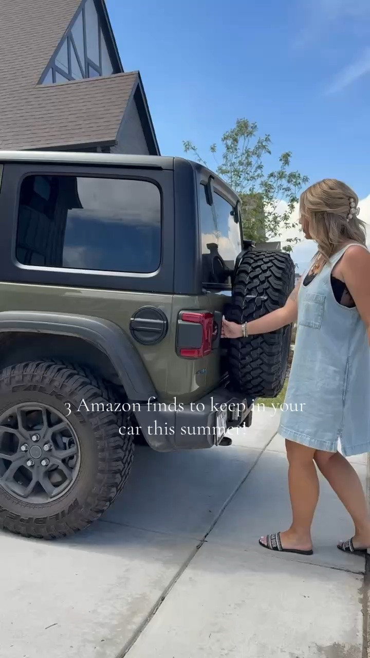 Mom must haves to keep in your car this summer!

#LTKmomlife #LTKOver40 #LTKKids