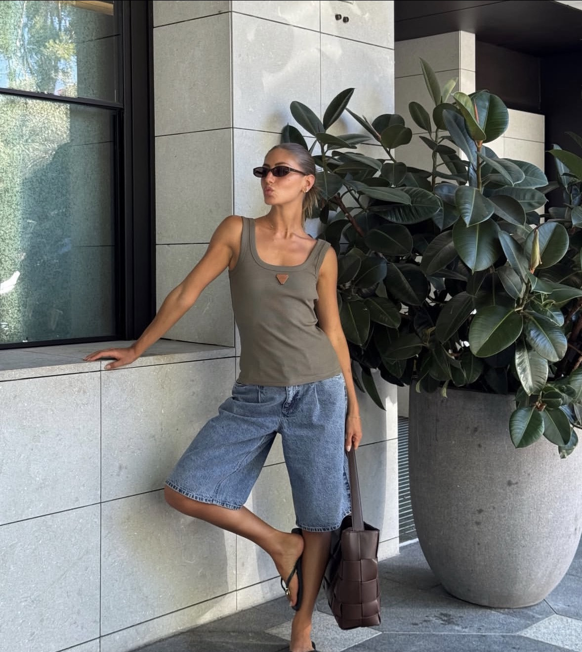 the easiest outfit to throw on and instantly feel put together!! 

Obsessed with this combo

#LTKjeans #LTKspring #LTKaustralia