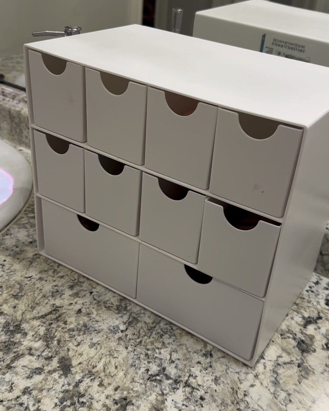 Streamlined makeup organization at @Walmart back-to-school prices! @shannonskiptomylife

#LTKVideo #LTKBacktoSchool #LTKHome