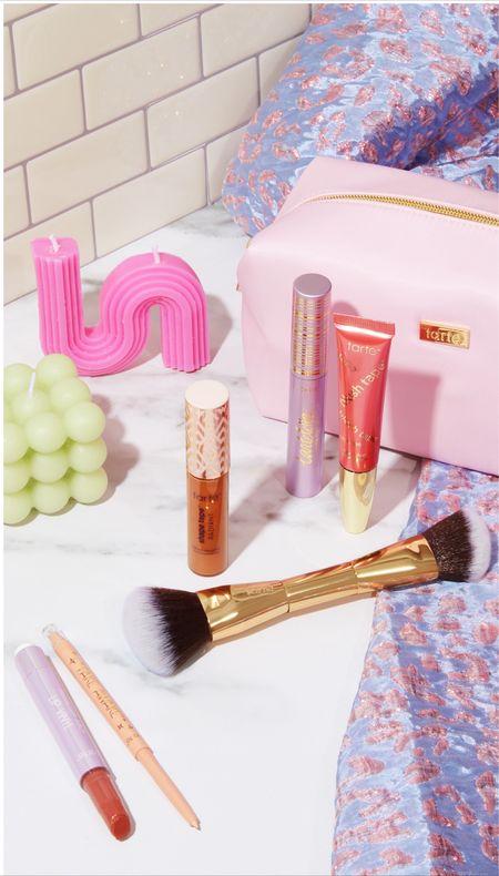 Shop my custom kit with tarte cosmetics!!! I picked the best products to get an easy every day glam. 7 products for $69 - that is valued at over $200! Shop here! 3 days only @tartecosmetics #tartepartner

#LTKFindsUnder100 #LTKBeauty #LTKSaleAlert