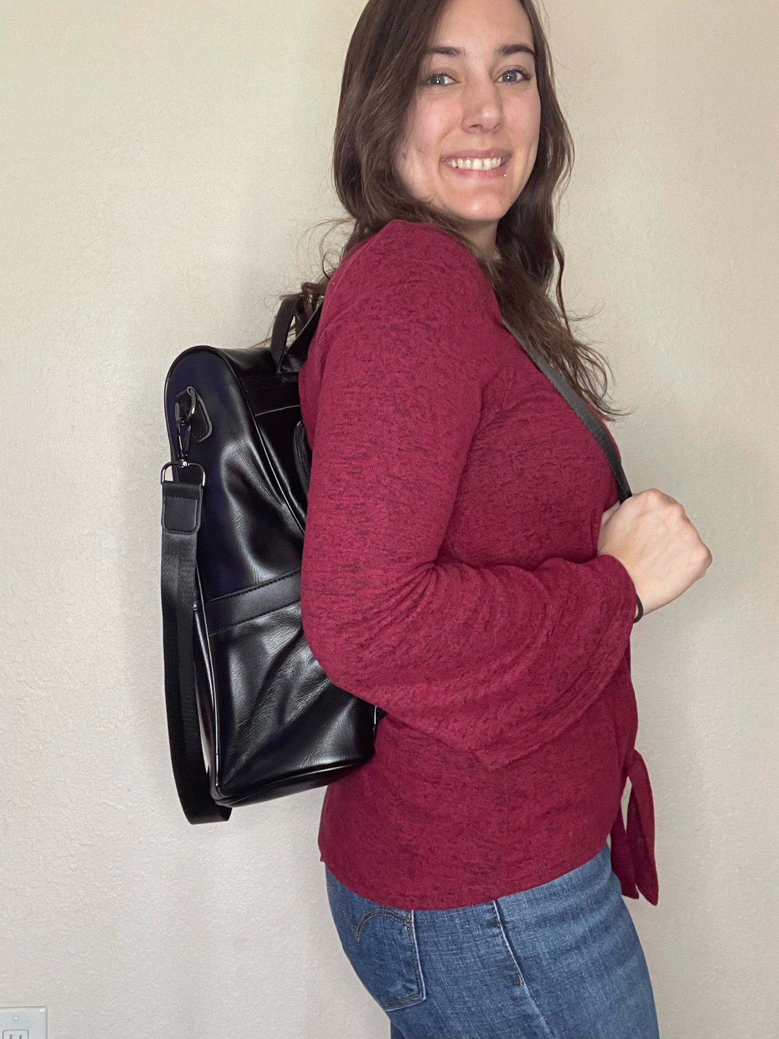 Anti-Theft Backpack opens in the back! #travelbackpack #travelgear #antithefttravel

#LTKeurope #LTKtravel #LTKunder50