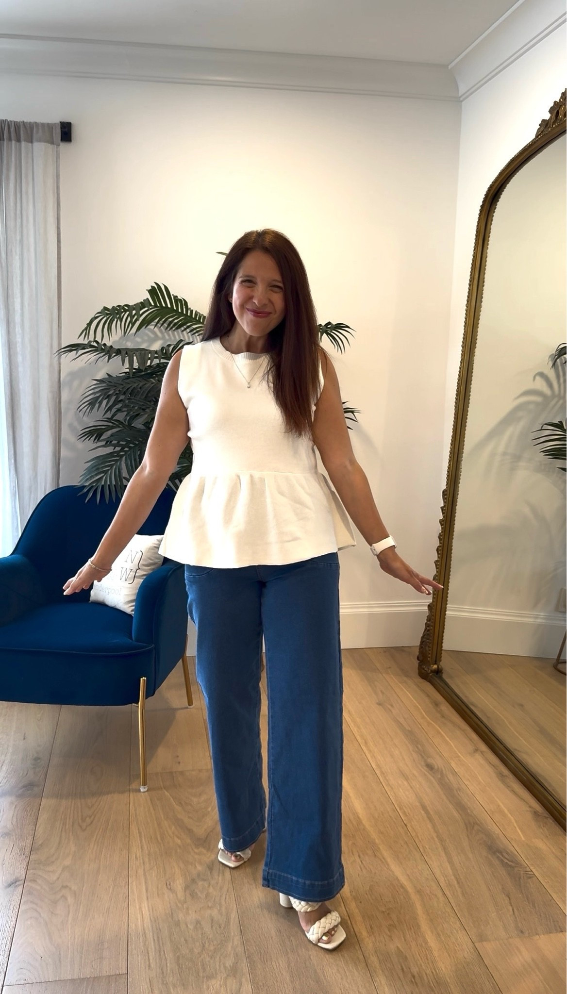 The perfect outfit for a summer evening. 🤩 #LTKFashion #SummerTops #EverydayStyle #CasualChicStyle #WardrobeBasics #SummerOutfitIdeas #NeutralStyle #EffortlessStyle #MomOOTD #ClosetStaples #LTKDenim #JeanStyle #DenimOutfitIdeas #WideLegJeans #StraightLegJeans #SummerDenim #CasualStyleInspo #EverydayDenim #OOTDStyle #WeekendLooks

#LTKmomlife #LTKootd #LTKPetite