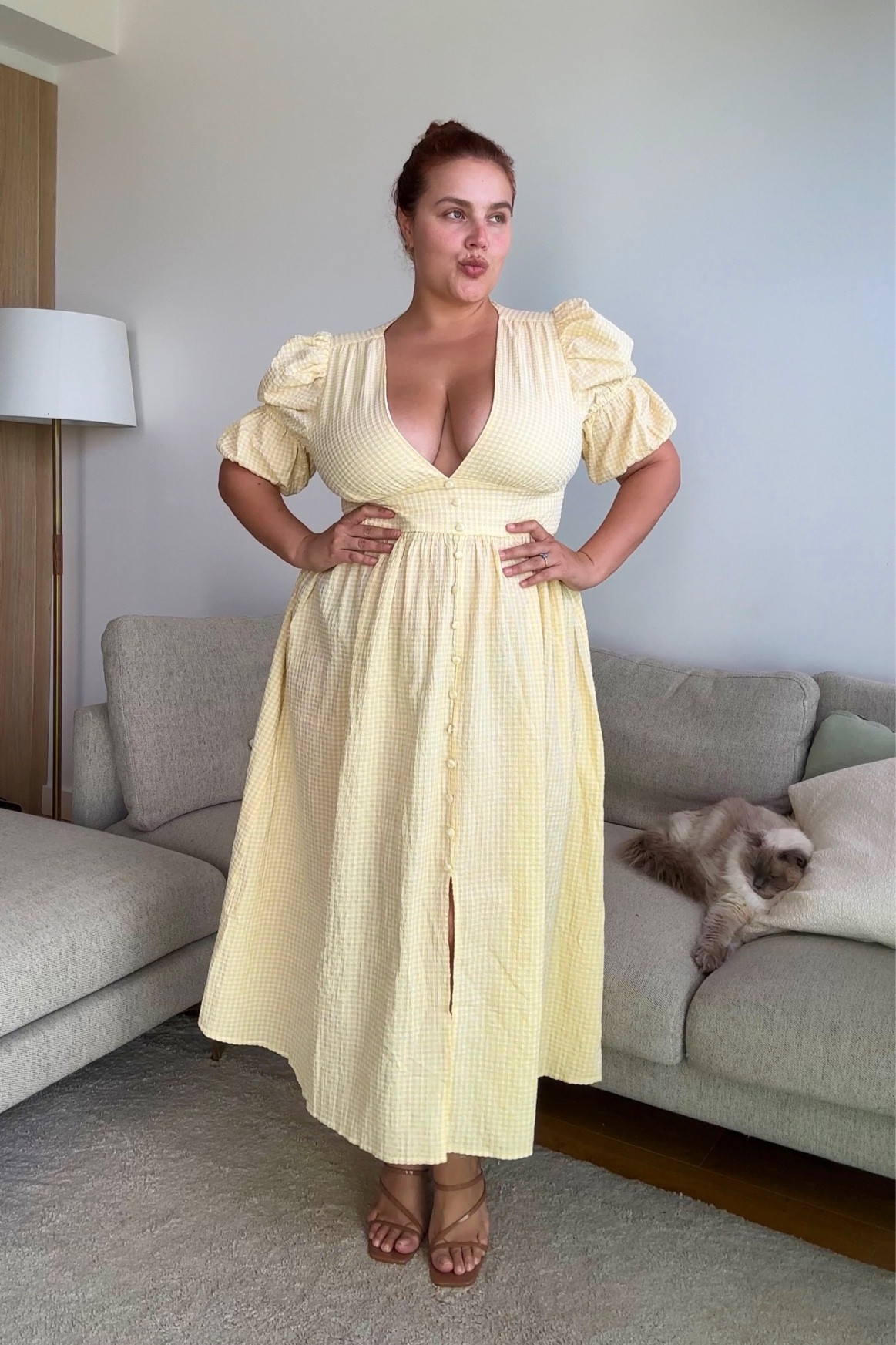 Size 16 💛 
Never thought I would wear yellow 🫶