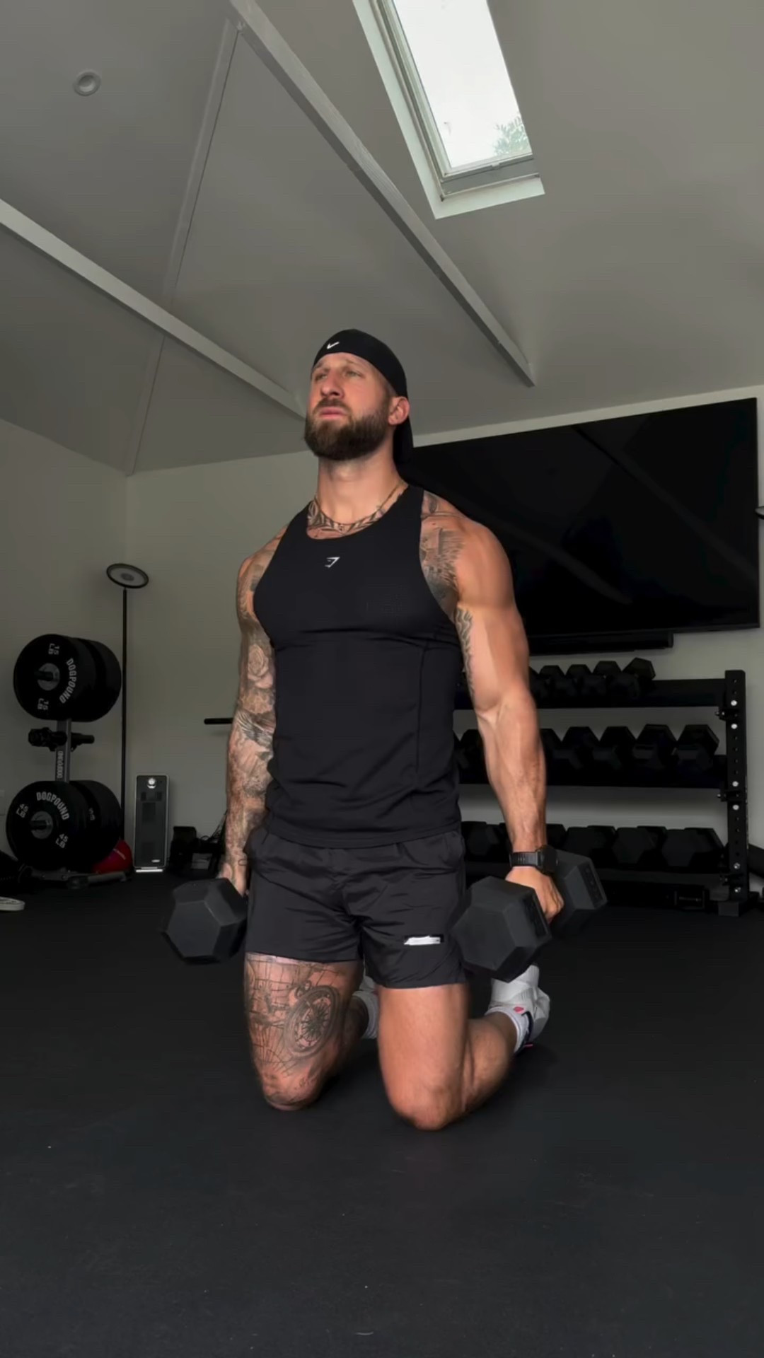 SHOULDERS, BICEPS, TRICEPS WORKOUT 💪🏻🔥

Here is a shoulders/arms working set.  I like to super set a lot of my workouts because not only will it save time in the gym but you will be able to hit multiple muscle groups in one workout.  Whenever you are at the gym and you are waiting for a machine, think of this workout where you can hit everything in one working set. 💯

For more workouts like this CLICK the link in my bio 📲

4 Rounds 
10 Reps of each 
60 seconds of rest

Alternating Bicep Curl Combo x10

Alternating Shoulder Press Combo x10

Alternating Front Raise Combo x10

Close Grip Press to Eccentric Skull Crusher x10

#arms #armsworkout #shoulderworkouts #bicepsworkout #tricepsworkout #trallitrain

#LTKMens