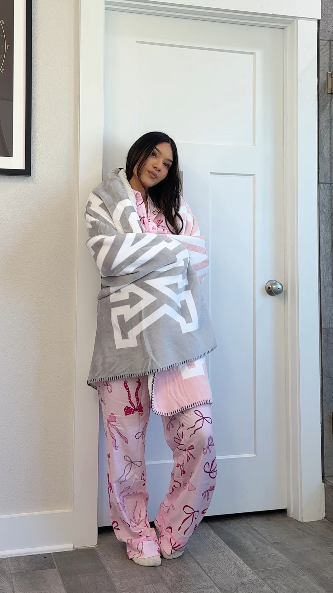 Don’t miss the sale! 30% off Black Friday deals, shop these looks now! 
All size XS! 
@vspink #pinkpartner #blackfridaysale #christmasfashion 


#LTKSaleAlert #LTKFindsUnder100 #LTKHoliday