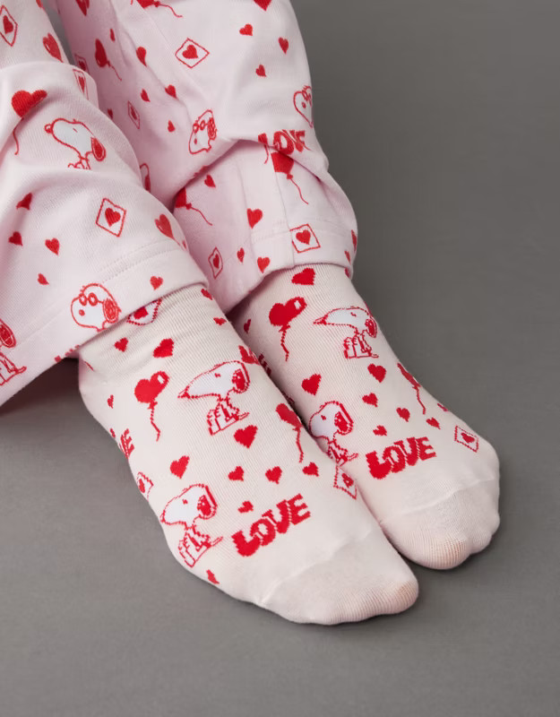 AE Snoopy Valentine's Day Crew Socks | American Eagle Outfitters (US & CA)