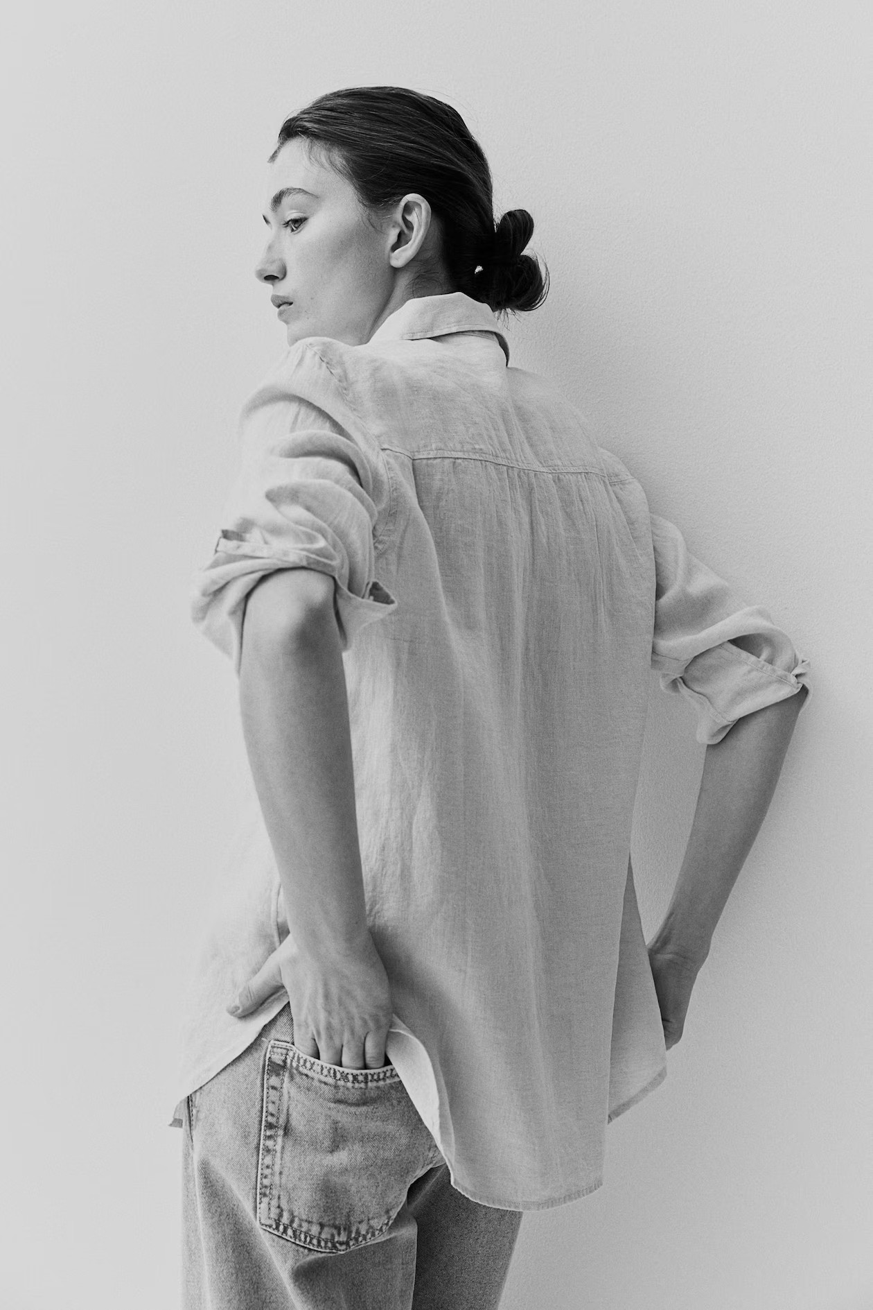 Linen Shirt - Long sleeve - Regular length - Light beige - Ladies | H&M US | H&M (US + CA)