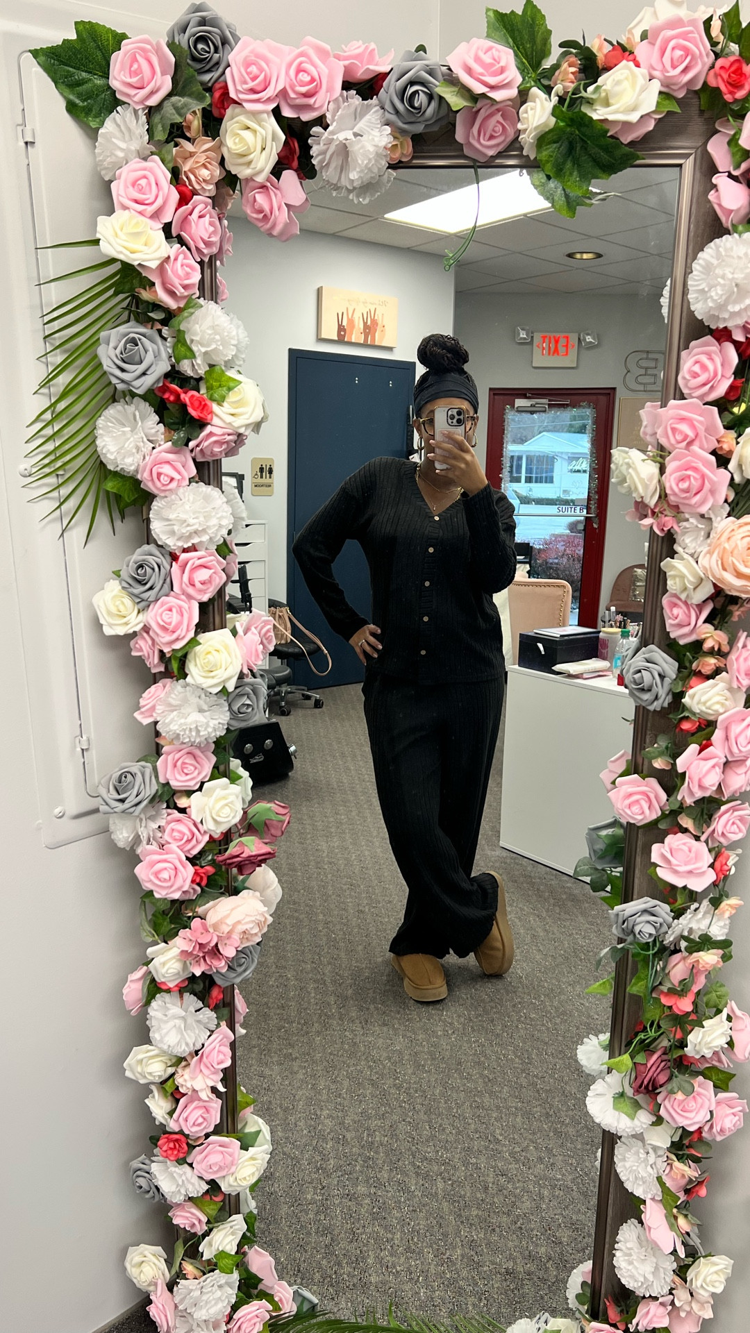 Soft lounge set for the girls always on the go and needs effortless looks to throw on but still be put together. I sized up to a large just for a more oversized look. I’m normally a medium but I think you should size up from your normal size for this fit. 

#LTKmomlife #LTKootd #LTKFindsUnder50