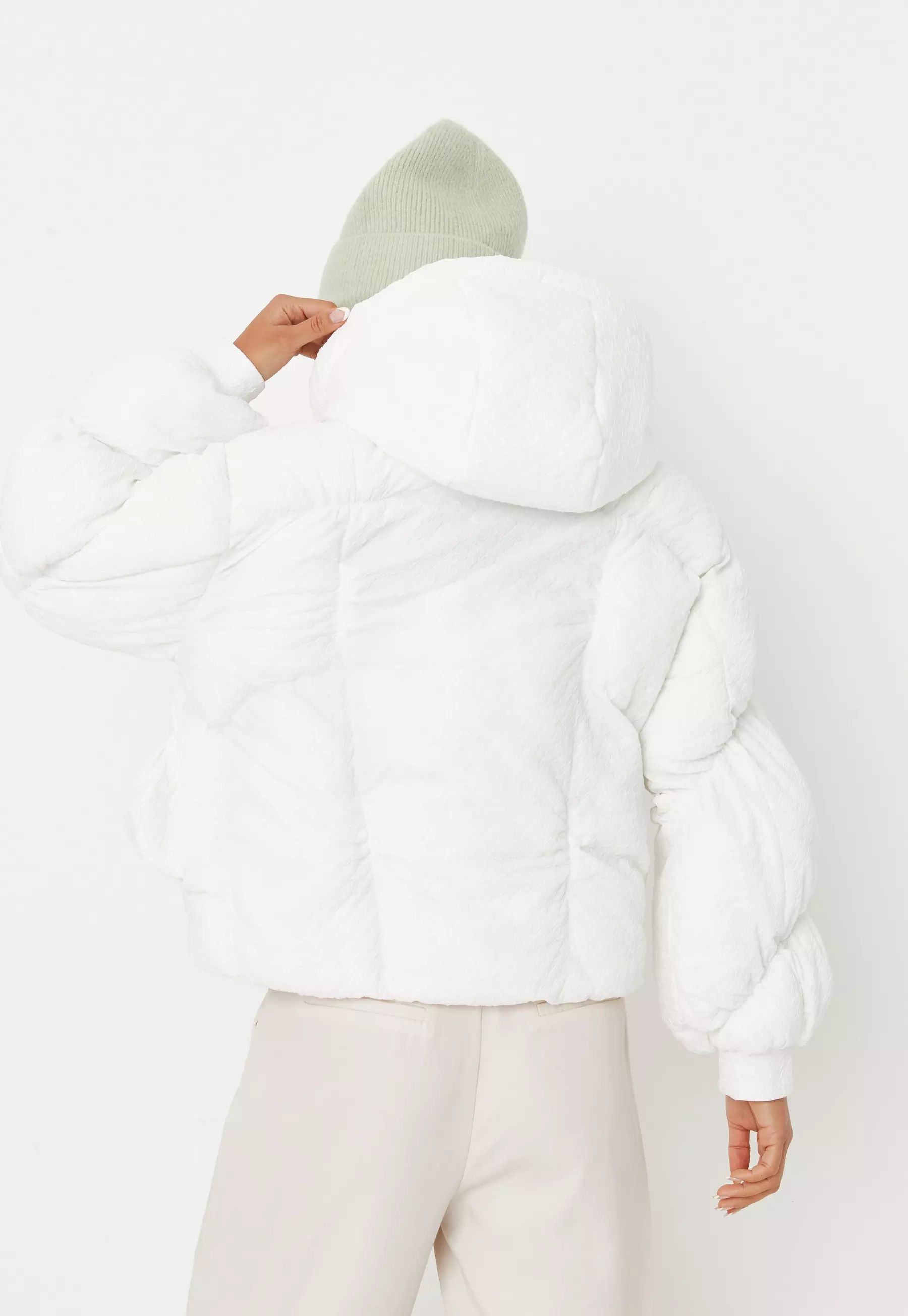 Missguided - White Textured Oversized Puffer Jacket | Missguided (US & CA)