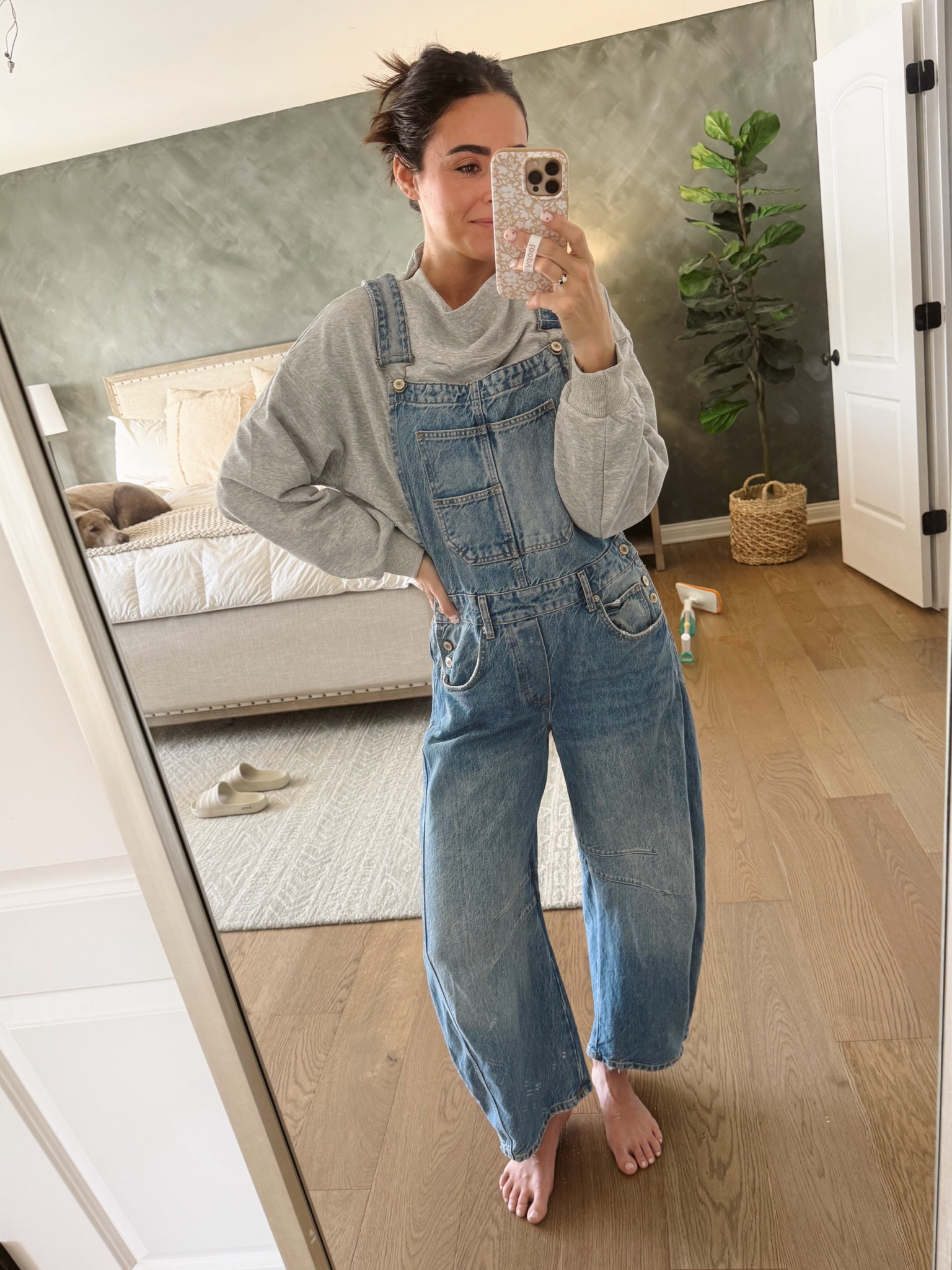Obsessed with these overalls - wore them throughout my entire pregnancy & every stage of postpartum 

Size small in sweatshirt & overalls

Free people, Amazon, overalls, barrel leg, pregnancy, postpartum, comfy ootd

#LTKMostLoved #LTKBump #LTKStyleTip