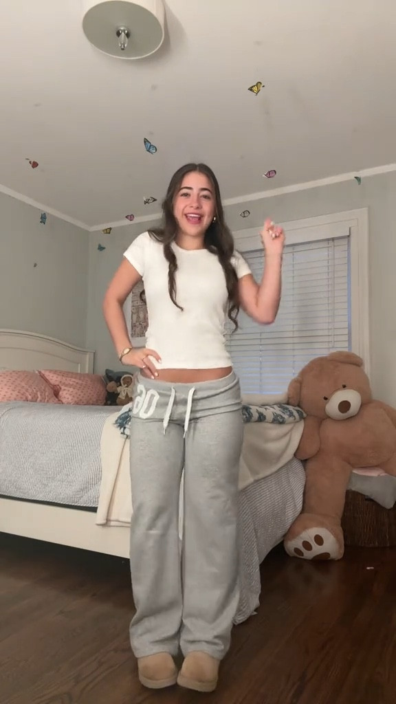 todays mood 😛😛😛

#LTKWatchNow #LTKStyleTip