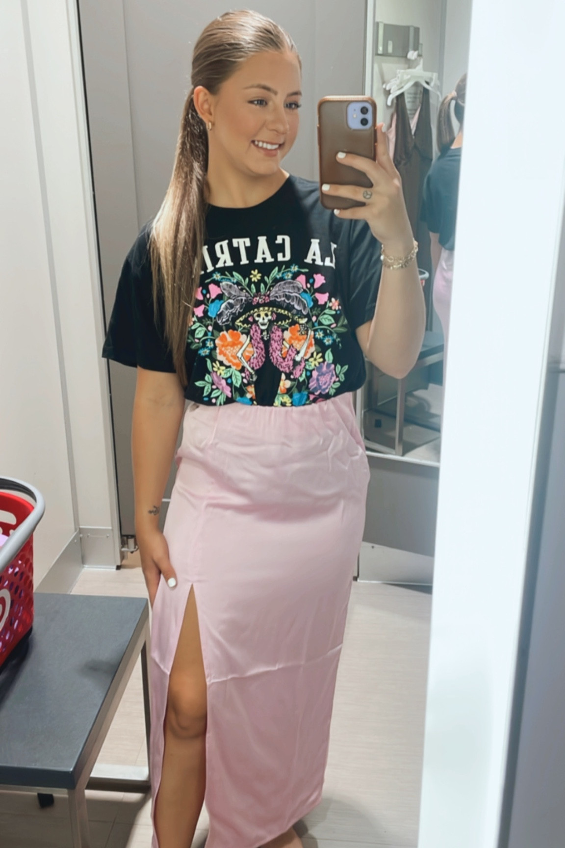 Target graphic t-shirt

#LTKSeasonal #LTKstyletip #LTKfindsunder50