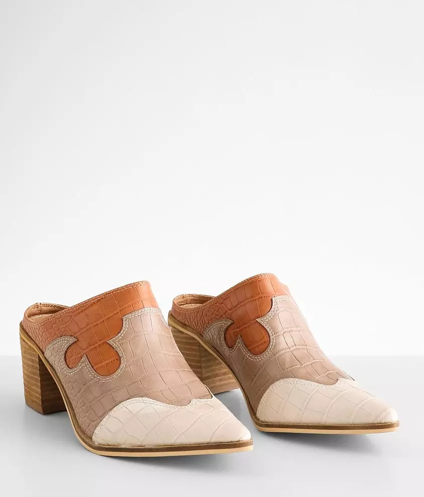 Elvan Crocodile Print Mule Shoe | Buckle