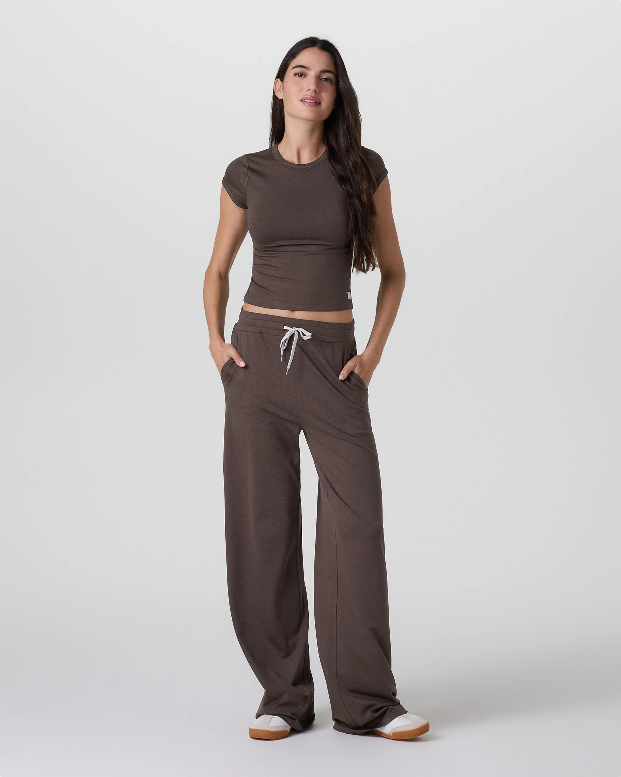 Halo Essential Wideleg Pant - Short | Vuori Clothing (US & Canada)