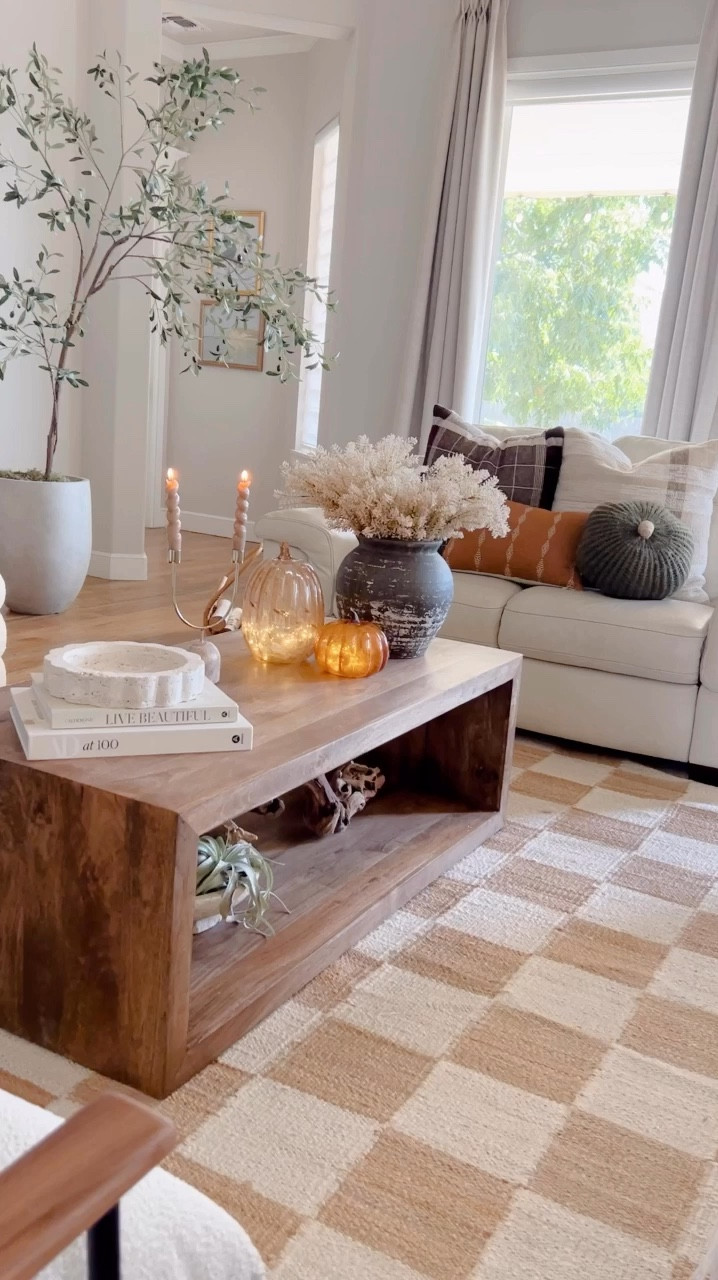 Estás hermosas luces quedan bellas para tus calabazas #falldecor #fall2024 #falldecoration 

#LTKVideo #LTKFallSale #LTKSeasonal