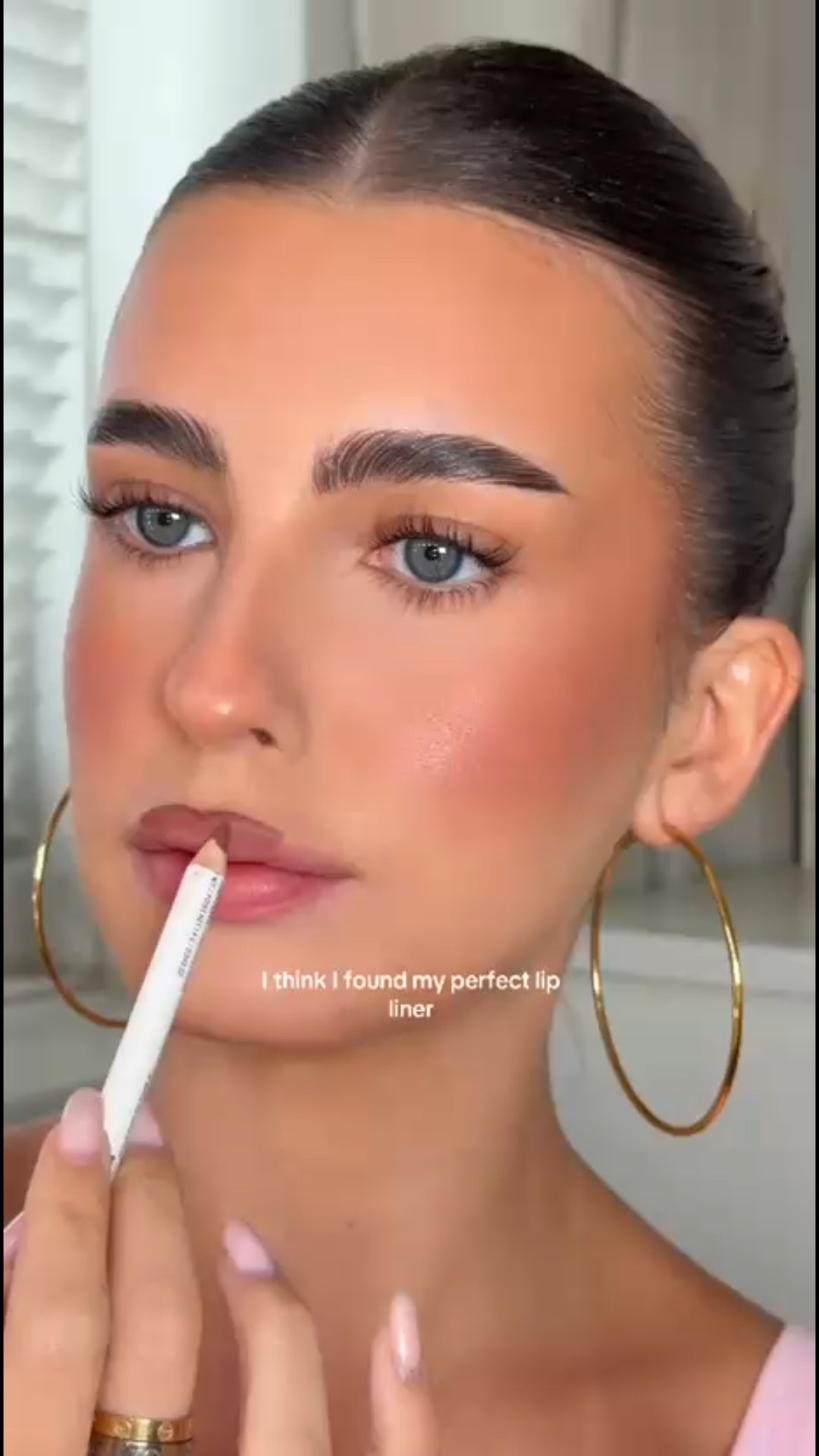 I think I found my perfect lip liner💋✨


Makeup Routine, Beauty, Lip Liner, Makeup by Mario, Sephora, Amazon

#LTKuk #LTKbeauty #LTKwinter