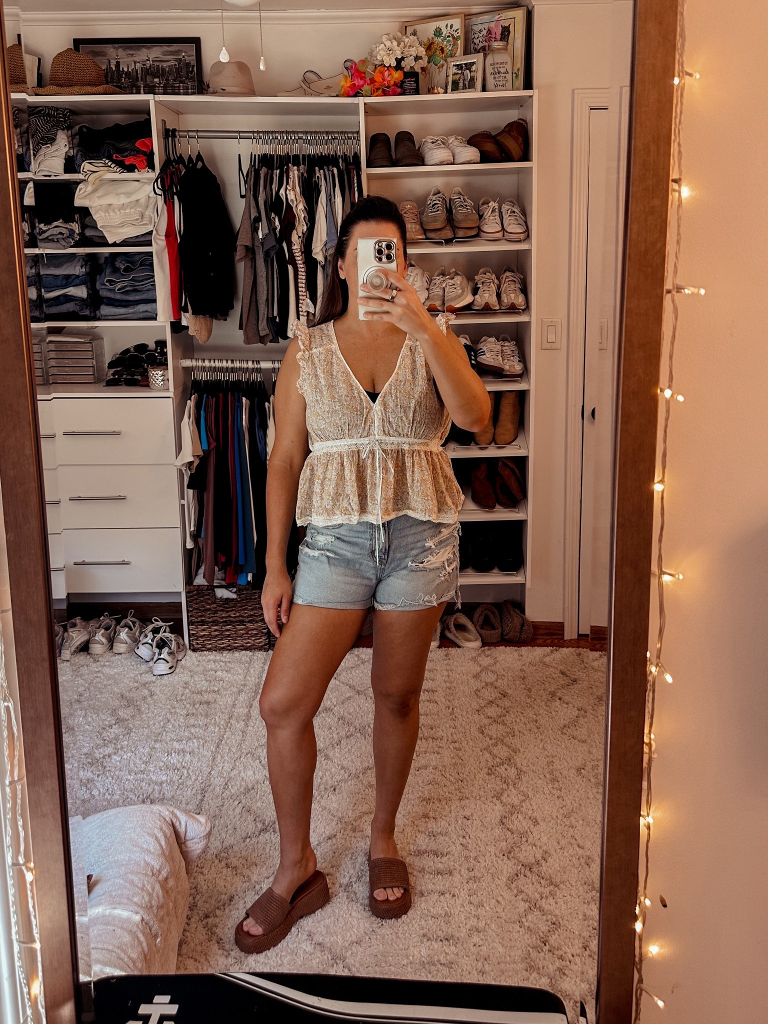 Love this new top from American Eagle

#LTKSeasonal #LTKgrwm #LTKootd