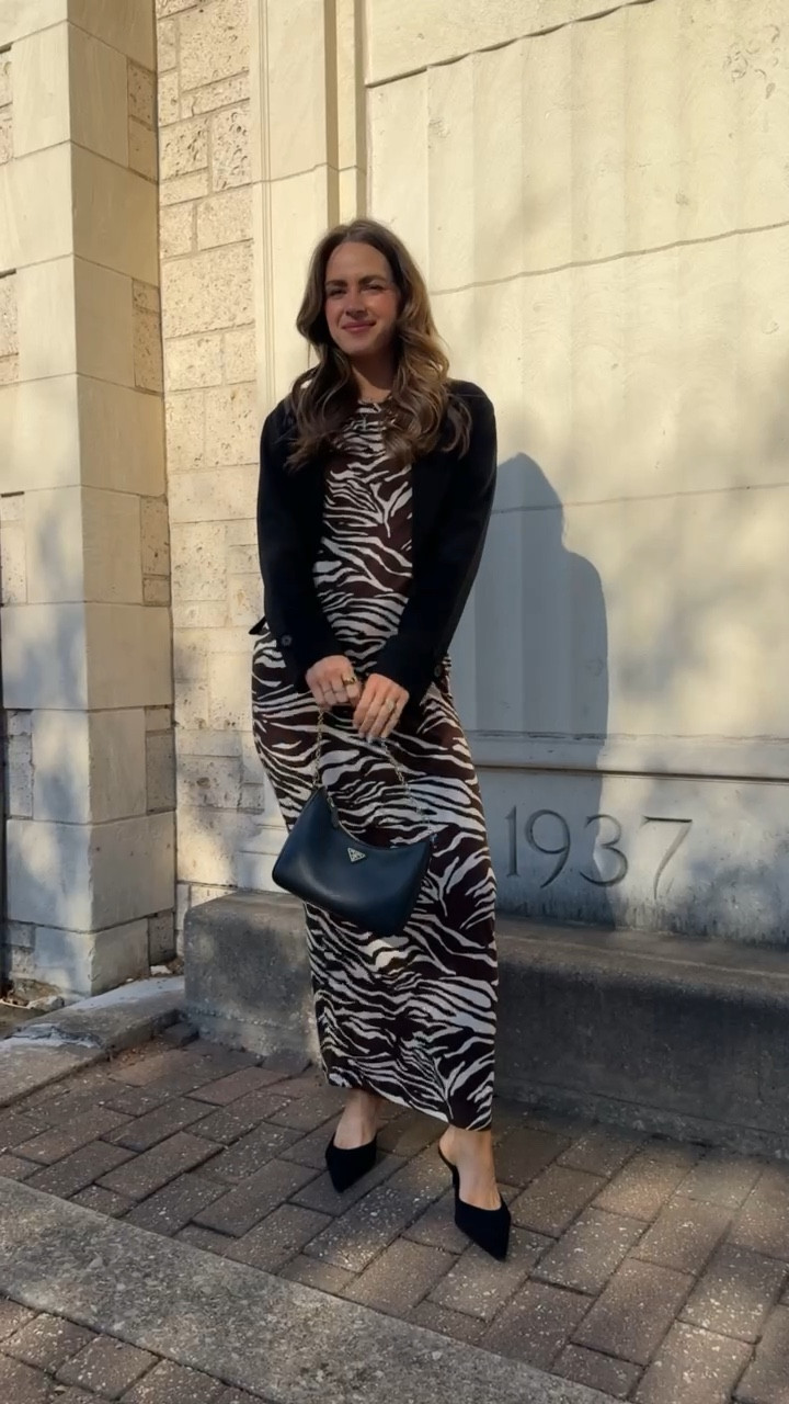 GDWM: we love an animal print 
*wearing a small but probably could have done an XS*

code: ALOPROFILE for Tarte

Closet paint color: SW Interface Tan

#LTKootd