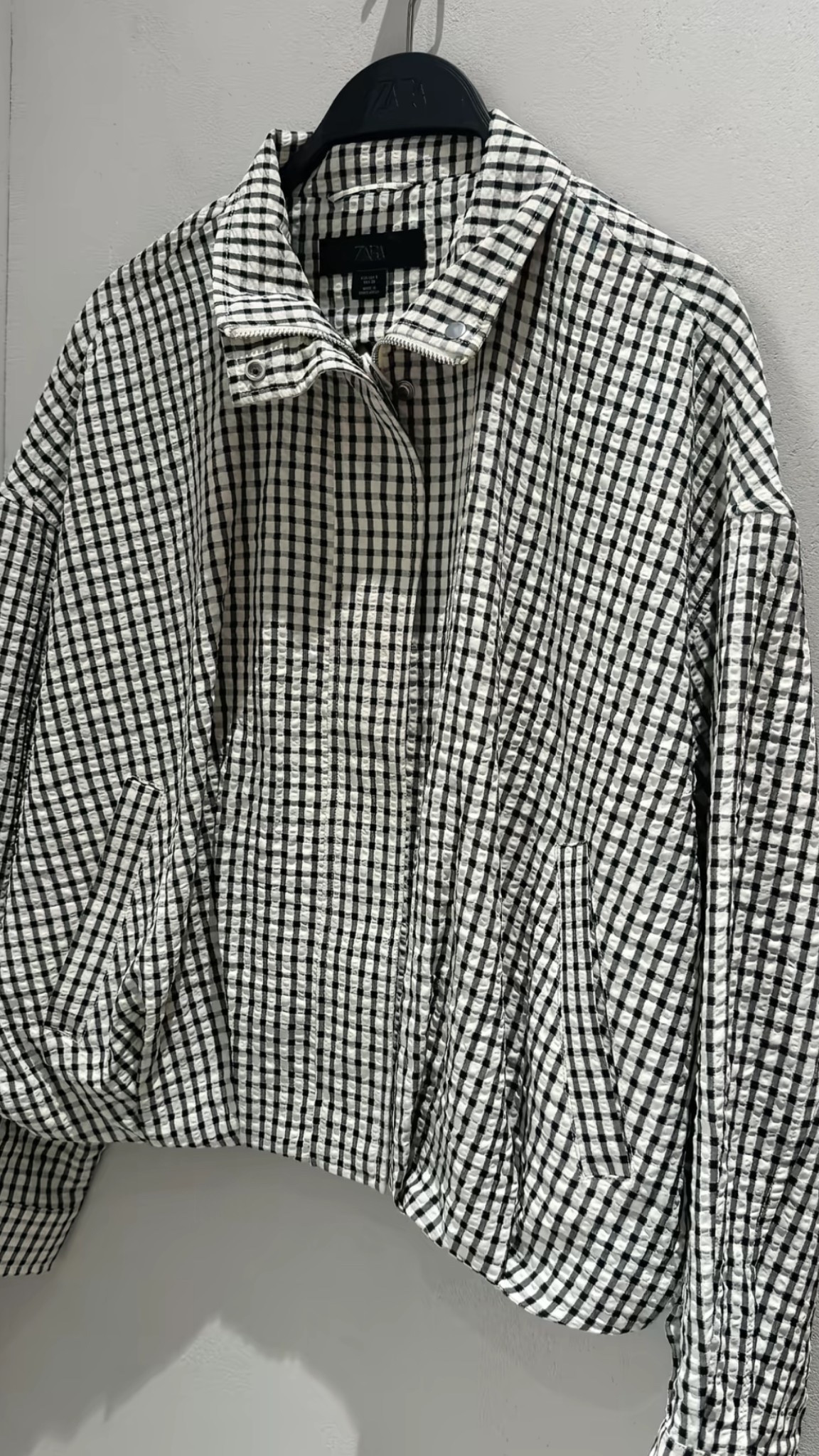 This bomber jacket is literally everything ❤️ @Zara 

#LTKjeans #LTKstyletip #LTKspring