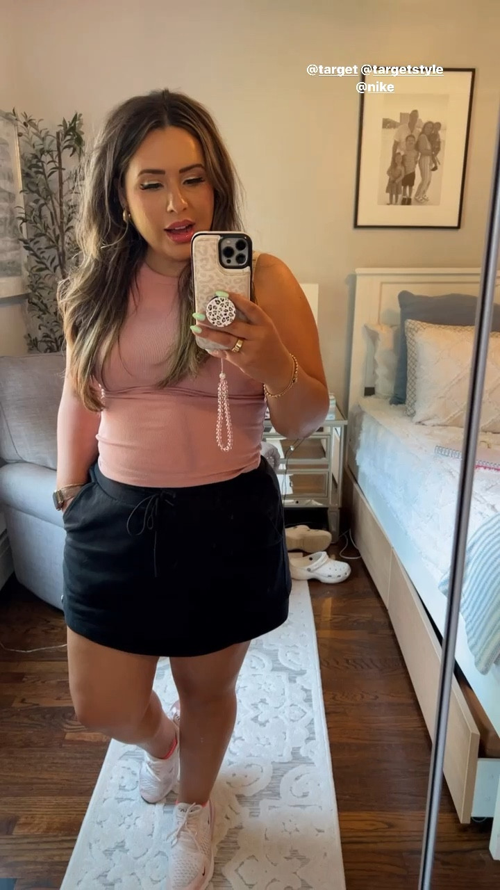 Mommy Fit Im a size medium and 5’2 

#LTKFind #LTKstyletip #LTKfit