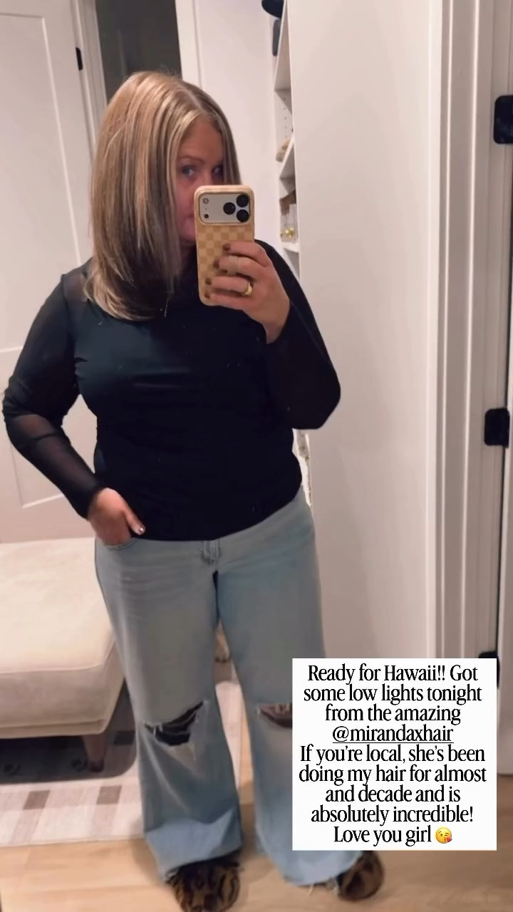 Answering all the questions, jeans are @American Eagle Outfitters Top is @Target😍￼Ready for Hawaii!! Got some low lights tonight from the amazing @mirandaxhair 
If you’re local, she’s been doing my hair for almost and decade and is absolutely incredible!  Love you girl 😘