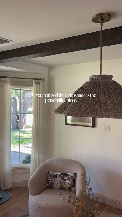 Something about a fabric chandelier just hits different — soft lighting, cozy texture, giving “rich aunt with impeccable taste” energy without trying too hard. ✨

@luluandgeorgia #interiordesign #homedesign #design #chandelier #lighting