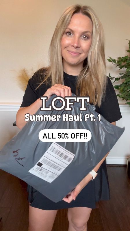 50% off everything at Loft plus free shipping!! I’m wearing sizes small, medium and 8 at almost 6 months postpartum. 

Summer outfit, summer dress, work outfit, loft, travel outfit, country concert outfit 

#LTKWorkwear #LTKFindsUnder50 #LTKSaleAlert